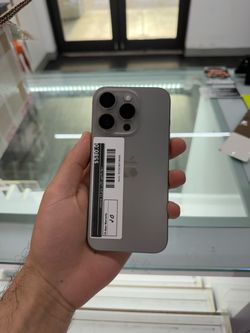 iPhone 15 Pro 128GB (Unlocked)