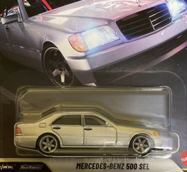 Hot Wheels Premium Fast & Furious Mercedes-Benz 500SEL