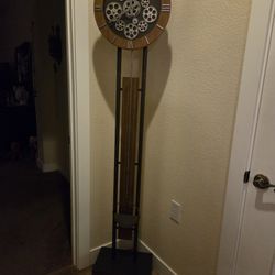 Howard Miller Keanu Quartz Grandfather