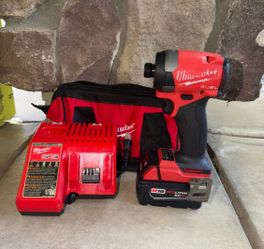Milwaukee M18 FUEL 1/4" Brushless Gen 3 Impact Driver 2953-20 + 5.0 Battery & 18V Charger