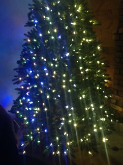 Christmas tree 7.5ft  Preflight Beautiful  Tree