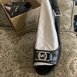 Size 8 Michael Kors 