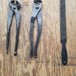 Horse Shoesmith Tools Antique 