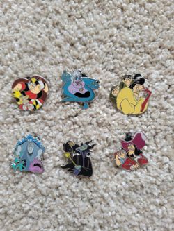 Disney Villains Enamel Pin Set