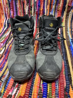 Work boots size 9