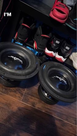 2 Skar EVL 12s with box