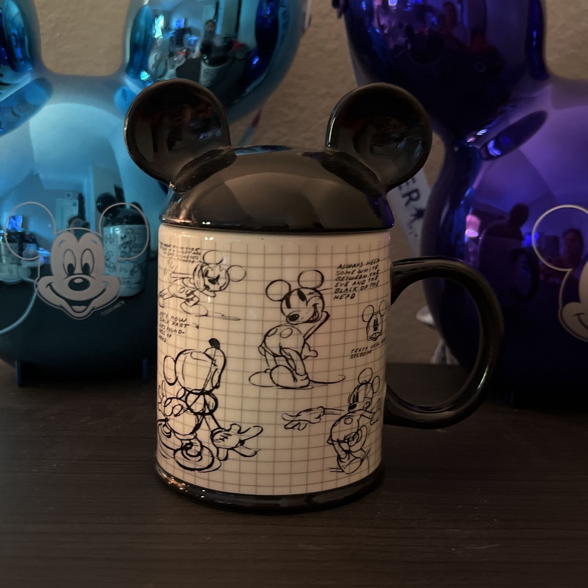 Mickey Sketch Mug With Topper