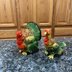 Vintage Ceramic Turkeys Pair of Salt And Pepper Shakers With Cork Stoppers.  Preowned 