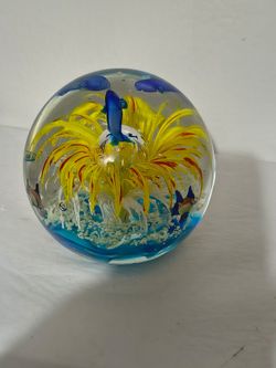 BLOWN ART GLASS PAPERWEIGH 5"