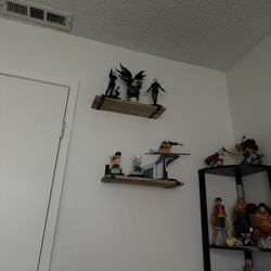 FIGURES COLLECTION