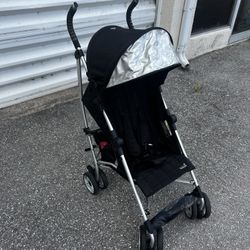 Summer Infant 3D Lite Convenience Stroller, Black! Easy to fold! Great condition! 