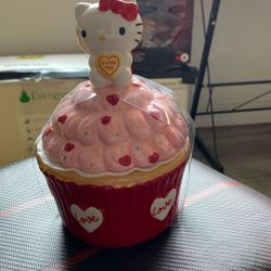 Hello Kitty Cupcake Ceramic