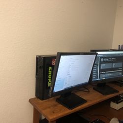 Dual Monitor Computer Set Up 