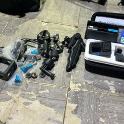 Go pro 11 hero camera pick up only two batteries accessories shown 