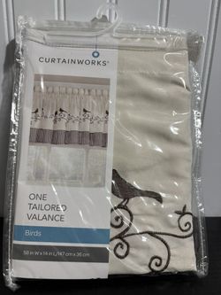 Tailored Valance Curtain