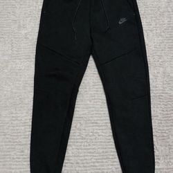 Nike Tech Black Sweatpants fleece