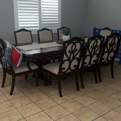 Dinning Table 6 Chairs 