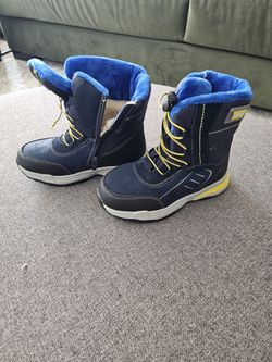 Hawkwell Boys Girls Waterproof Outdoor Warm Winter Snow Boots (Toddler/Kid)

