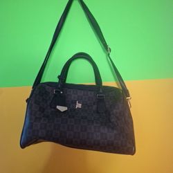 NWT London Fog Black & Gray Signature Calla Satchel Crossbody Doctor Bag