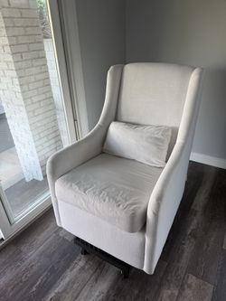 Nursing glider