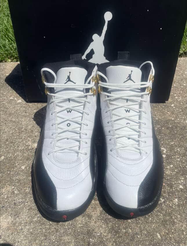 Air Jordan 12 Retro Taxis 2013 Release Size 9 Mens 