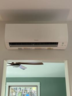 Daikin 12,000 BTU / 1 TON MINISPLIT AC 115V R32 - COOL & HEAT