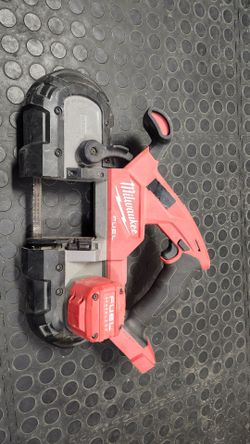 Milwaukee Fuel Brushless Cordless Band Saw