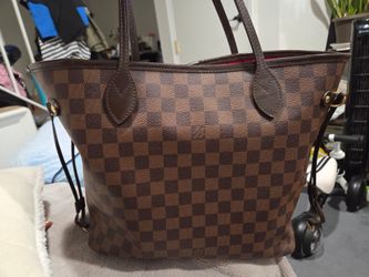 Louis vuitton mm never fully bag