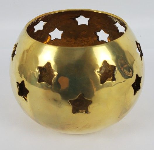 1 Brass Candle Holder.