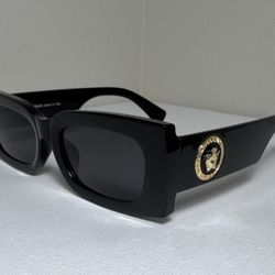 Versace men’s sunglasses brand new never used open to offers