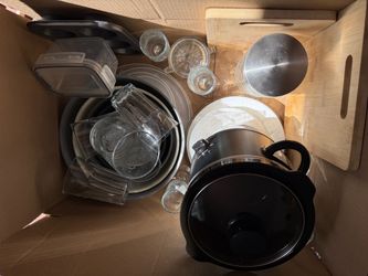 Mixed Kitchen Lot – Slow Cooker, Glassware, and More