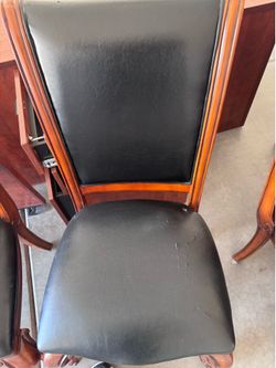Free furniture: dining table/chairs & desk