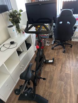 Peloton Indoor Exercise Bike with Screen