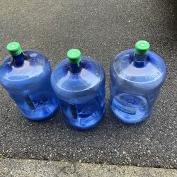 4 Water Dispenser Jugs - Pending