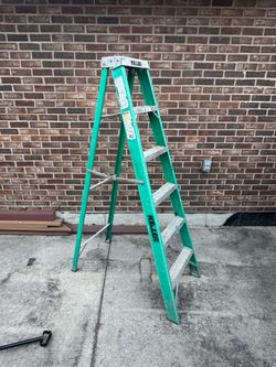 Keller 6’ fiberglass ladder
