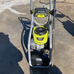 RYOBI 3300 PSI 2.5 GPM Cold Water Gas Pressure Washer with Honda GCV200 Engine