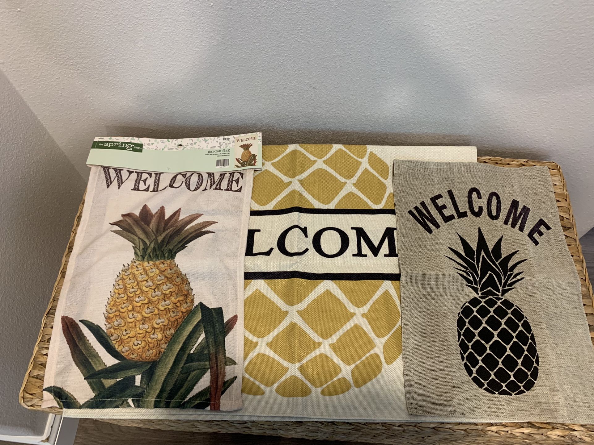 pineapple Flag Lot - Outdoor Lawn Decor - Garden Flag - Home Decor - Simi Valley