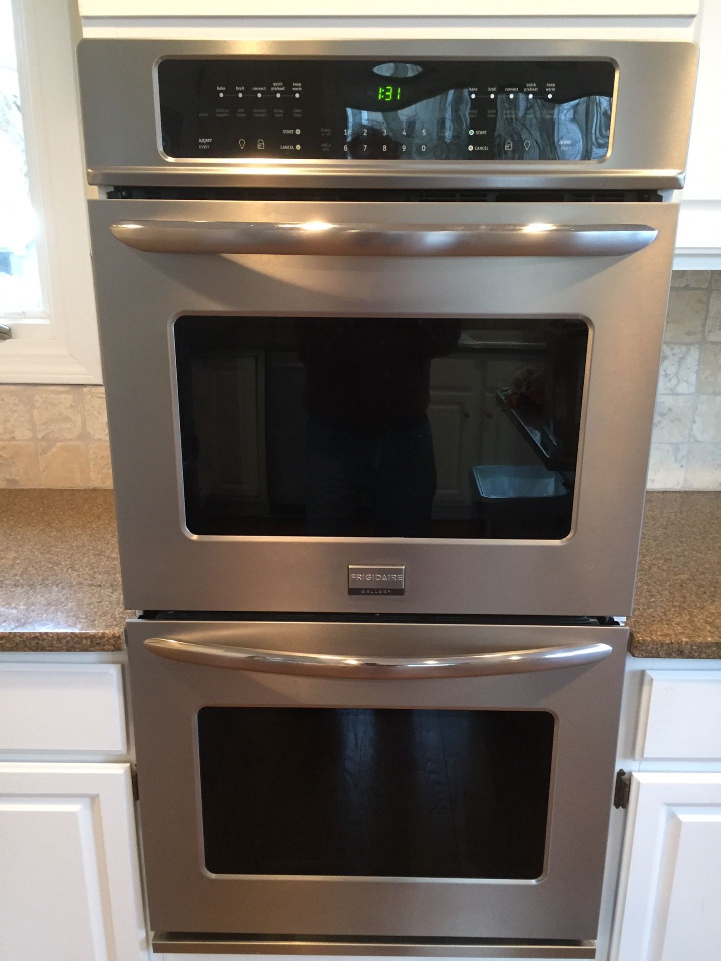 Frigidaire 27” natural gas double wall oven