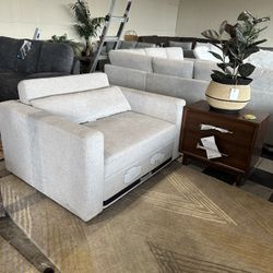 Thomasville oversize chair pull up bed