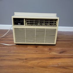 Vintage Window AC
