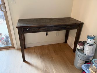 Desk table