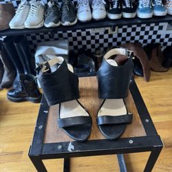 Black Heels size 7