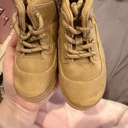 Toddler Size 8 Boots