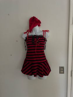 Halloween costumes Size girl 8-10 $10