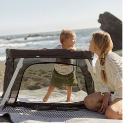 Guava Family Portable Crib