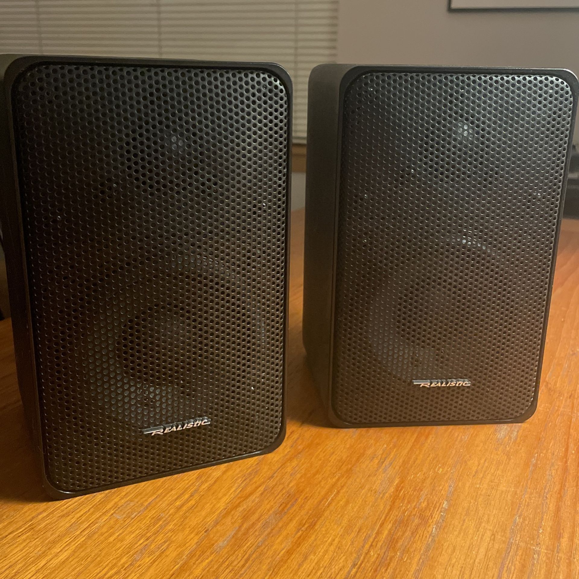 Realistic Minimus-7 Speakers