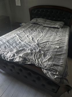 Used queen size bed with dresser and night stands