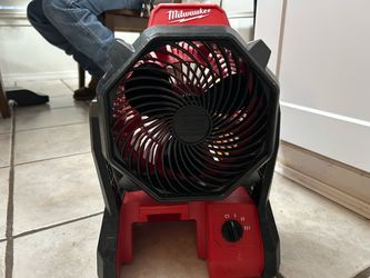 Milwaukee M18 Jobsite Fan