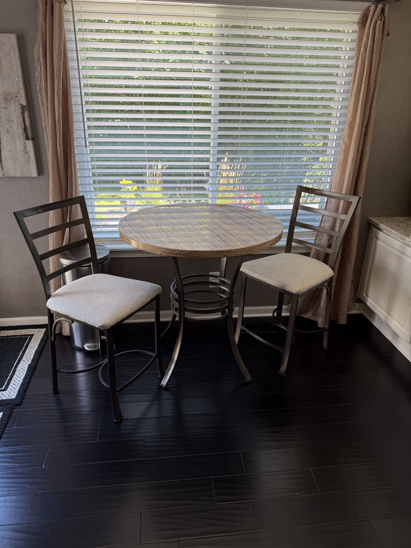 Kitchen Table With 2 Chairs