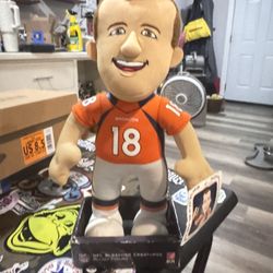 NEW WITH TAGS IN BOX PEYTON MANNING BLEACHER CREATURES NFL PLUSH TOY BRONCOS